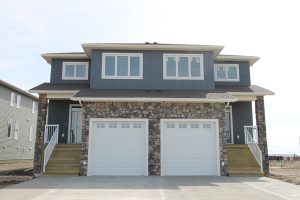 Rundle-Exterior-1